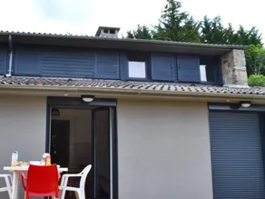Ferienhaus mit Terrasse und beheiztem Pool - Image 3