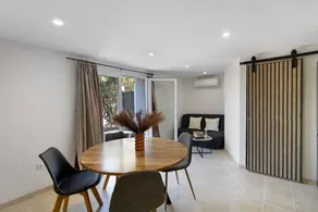 Apartment with garden | Garden view - Image 2