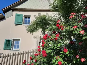 Holiday home with garden & barbeque - Image 2