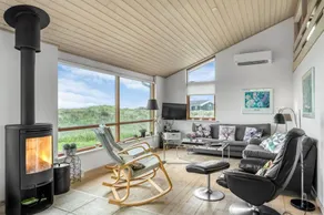 Fully equipped house with jacuzzi & terrace | Sea view | Pets allowed - Image 3