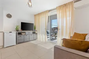Apartment with terrace | City view - Image 3