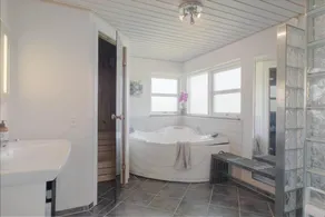 Family-friendly pleasant holiday home with jacuzzi, BBQ & sauna | Pets are welcome - Image 4