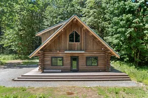 Avlagsen Chalet - Image 2