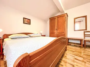 Apartment with terrace & barbeque - Image 5