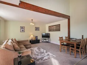 Child-friendly cottage with garden | River view | Dogs allowed - Image 3