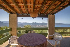 Espectacular villa ideal para familias con terraza y jardín | Vistas al mar | Perfecta para el trabajo en remoto - Image 3