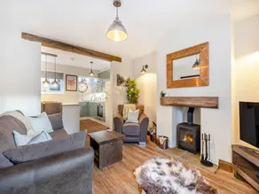 Cottage with garden - Image 3