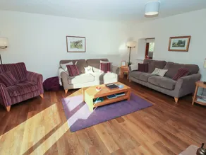 Cottage with garden - Image 4