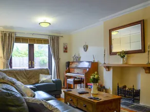 Family-friendly cottage with barbeque, hot tub & garden | Dogs allowed - Image 3