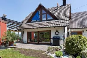 Attraente casa totalmente attrezzata con terrazza e giardino | Vista sulla montagna | Ideale per lavorare da remoto - Image 2