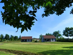 Gîte avec barbecue, terrasse et jardin - Image 3