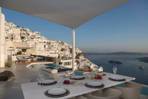 Villa with terrace & private pool | Sea view - Image 2
