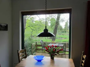 Holiday home with BBQ, terrace & garden | Pets allowed - Image 3