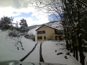 Apartment with barbeque, terrace & garden | Mountain view - Image 5