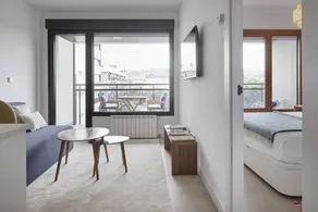 Appartamento con giardino, piscina e terrazza | Perfetto per il lavoro da remoto - Image 4