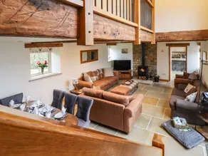 Cottage with garden - Image 3