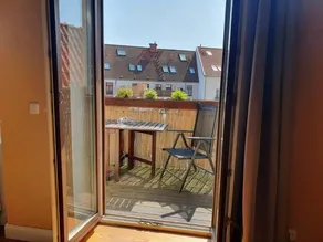 Apartment with terrace - Image 3
