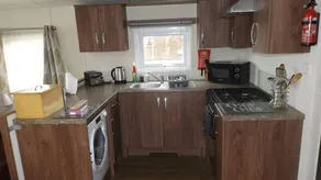 Modern 3 bedroom lodge at Avonvale Holiday Lodges - Image 3
