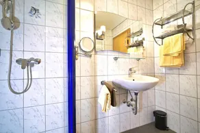 Apartment with sauna, garden & terrace | Mountain view | Good for workation - Image 3