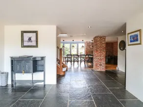 Merveilleux cottage adapté aux familles avec jardin et piscine | Avec animaux acceptés - Image 4