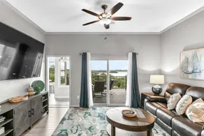 Condo | Lake view - Image 3