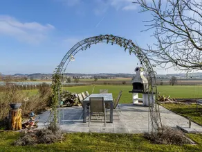 Appartamento con giardino, barbecue e terrazza | Vista sul giardino - Image 2