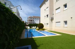 Merveilleux appartement entièrement équipé avec piscine, jardin et terrasse | À côté de la plage - Image 3