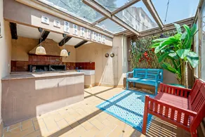 Holiday home with barbecue & terrace | Mountain view | Perfect for remote work - Image 4