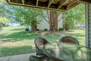 Merveilleux appartement en copropriété convivial et familial avec barbecue, sauna et piscine privée | Vue lac | Avec animaux acceptés - Image 3