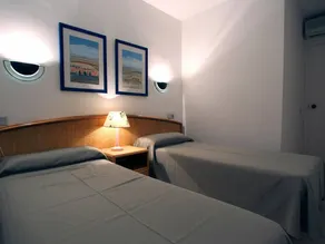 Agréable appartement entièrement équipé avec terrasse et piscine | Avec animaux bienvenus - Image 4
