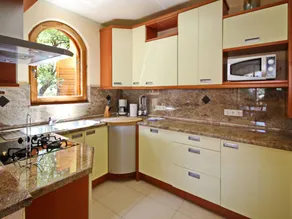 Holiday apartment with terrace - Image 2