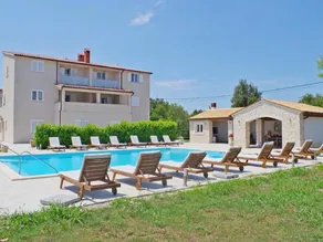 Holiday apartment with pool, terrace & barbecue - Image 2