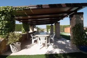 Ferienhaus mit Terrasse, Grill und privatem Pool | Bergblick - Image 4