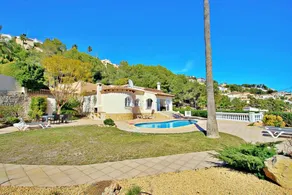 Villa avec terrasse, jardin et barbecue - Image 5