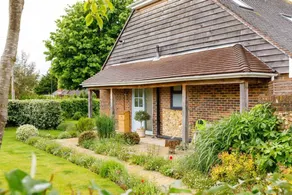 Child-friendly beautiful holiday home with terrace, fast internet & BBQ | Sea view - Image 5