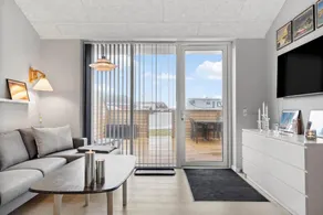 Fully equipped holiday apartment with garden, barbecue & terrace - Image 3
