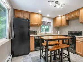 Child-friendly holiday home with BBQ & terrace | City view | Pet-friendly - Image 4