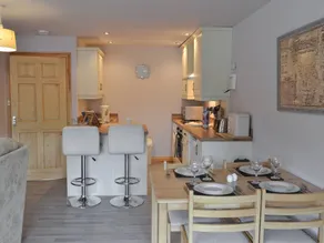 Cottage with barbecue & garden | River view - Image 4