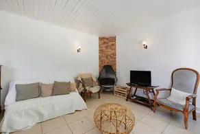 House with terrace, garden & barbecue | Garden view - Image 4