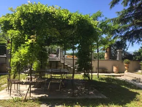 Voll ausgestattete schöne Villa mit Garten, privatem Pool und Terrasse | Bergblick | Ideal für Homeoffice - Image 4