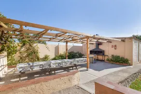 Maison avec internet haut débit, barbecue et piscine privée | Vue montagne | Adaptée au travail à distance - Image 3
