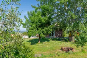 Holiday Home 'Dulù - Luminoso Spazio' with Shared Garden, Balcony and Wi-Fi - Image 2
