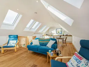 Fully equipped wonderful house with garden | Water view | Dogs allowed - Image 2