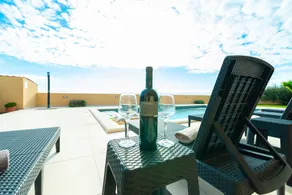 Children-friendly big flat with garden, barbecue & terrace - Image 4