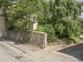 Cottage with garden - Image 2