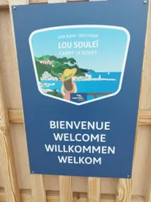 Agréable camping convivial et familial avec terrasse, barbecue et internet haut débit | Vue plage | Proche de la plage | Avec animaux acceptés - Image 5