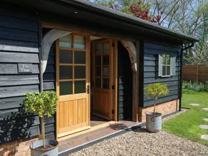 Cottage with garden | Beach view - Image 2