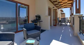 Apartamento vacacional con piscina y barbacoa | Vistas al mar - Image 5
