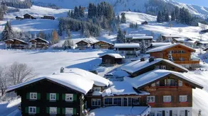 Apartment with terrace, garden & sauna | Mountain view - Image 2