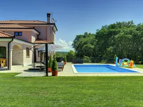 Ferienhaus mit Terrasse, Grill und privatem Pool - Image 4